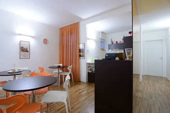 Donna Eleonora B&B - Ingresso e sala colazioni